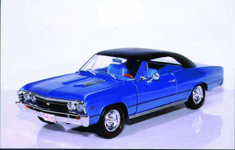 Ertl 67 Chevy Chevelle SS L 78 ST marina blueblack