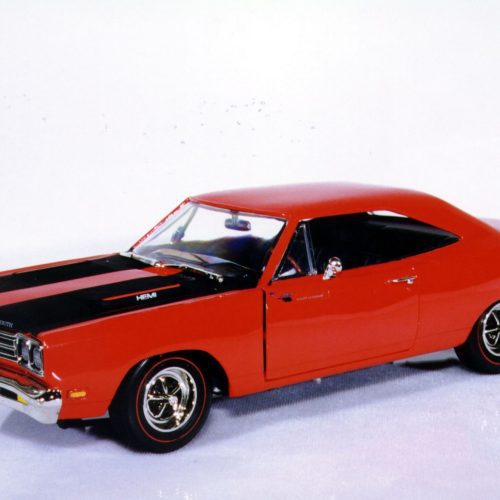 Ertl 69 Plymouth Roadrunner redblack Limited Edition 12 500