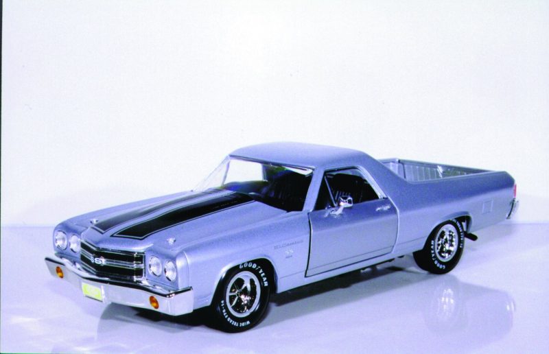 Ertl 70 Chevy El Camino SS 454 silverblack