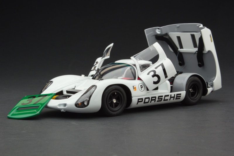 Exoto 1967 Porsche 910 2nd in Class